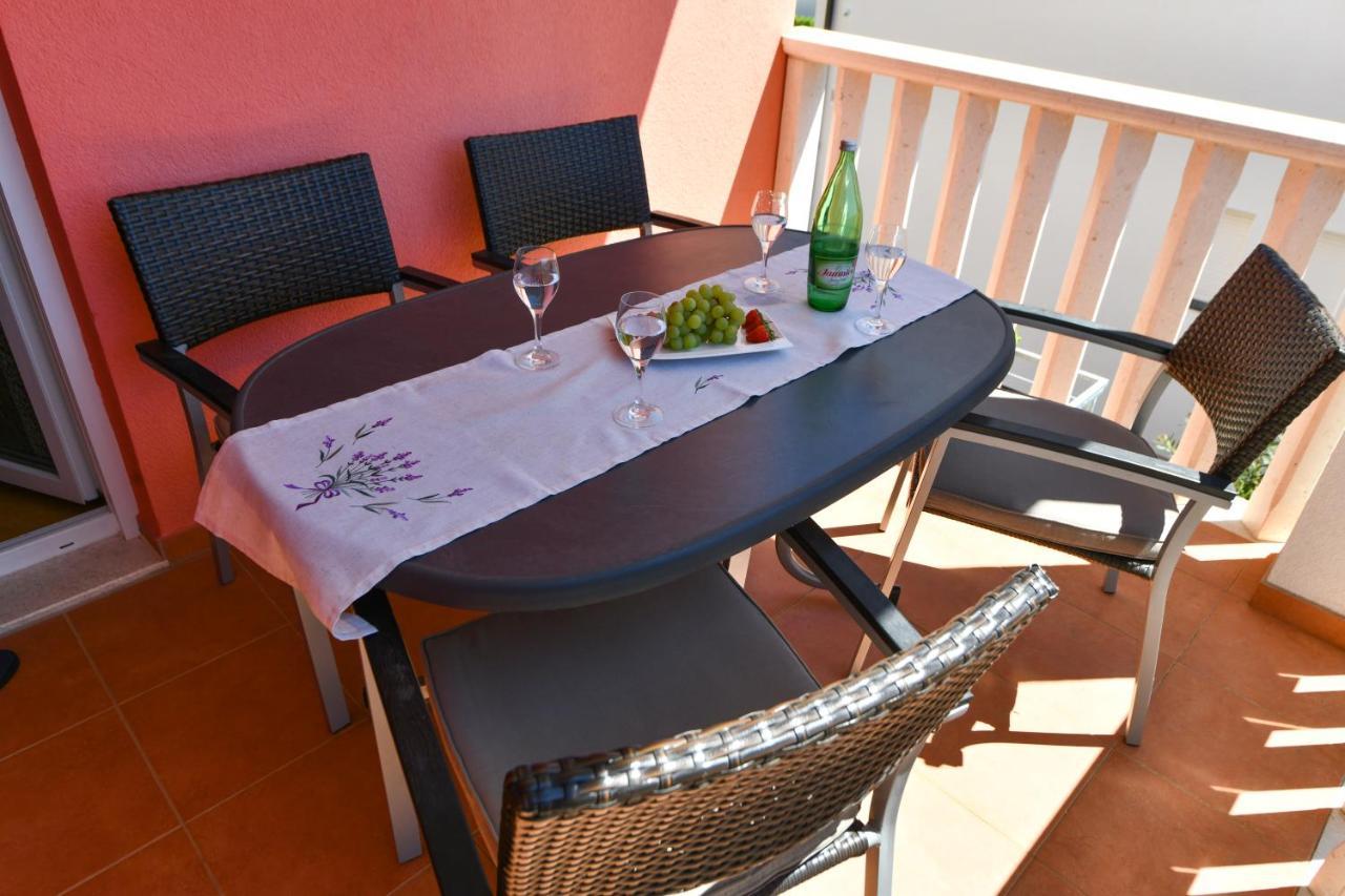 Apartments Vila Miranda โวดีเซ ภายนอก รูปภาพ
