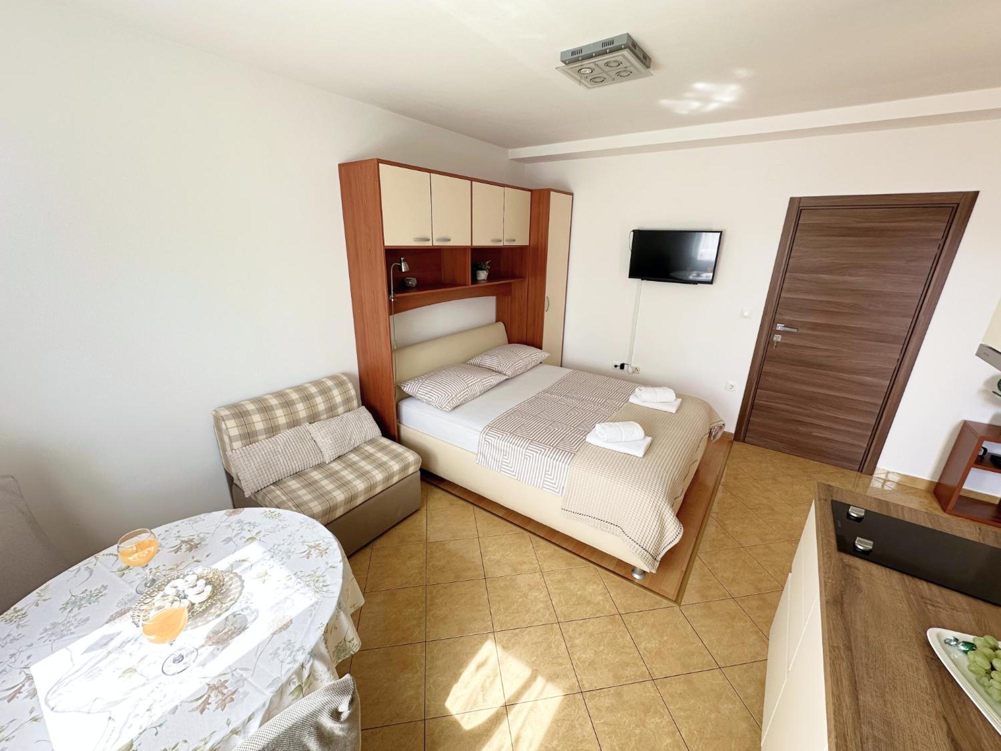 Apartments Vila Miranda โวดีเซ ภายนอก รูปภาพ