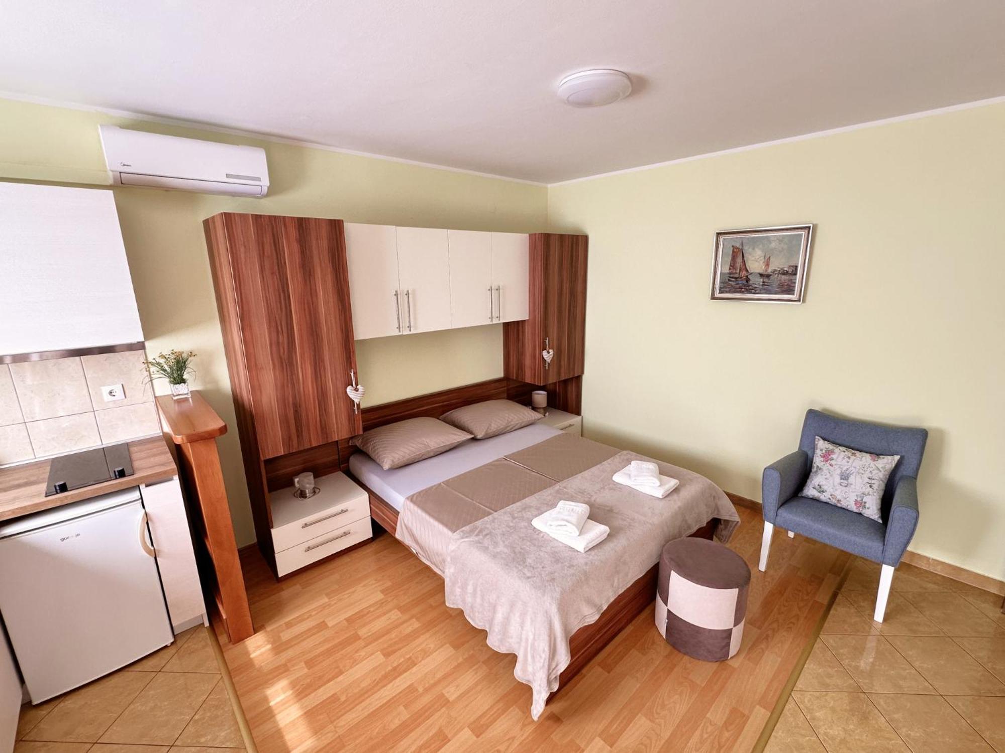Apartments Vila Miranda โวดีเซ ภายนอก รูปภาพ