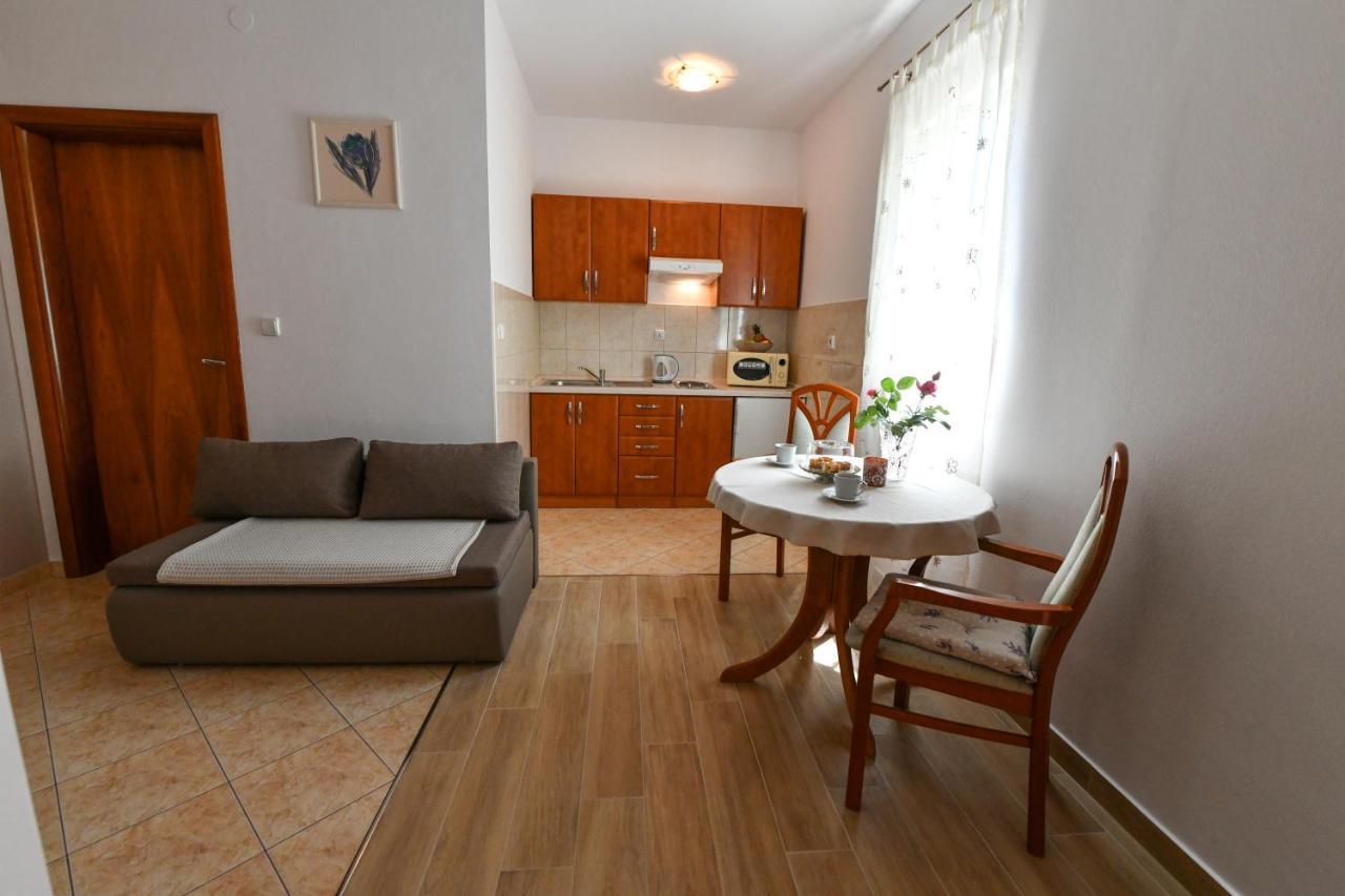 Apartments Vila Miranda โวดีเซ ภายนอก รูปภาพ