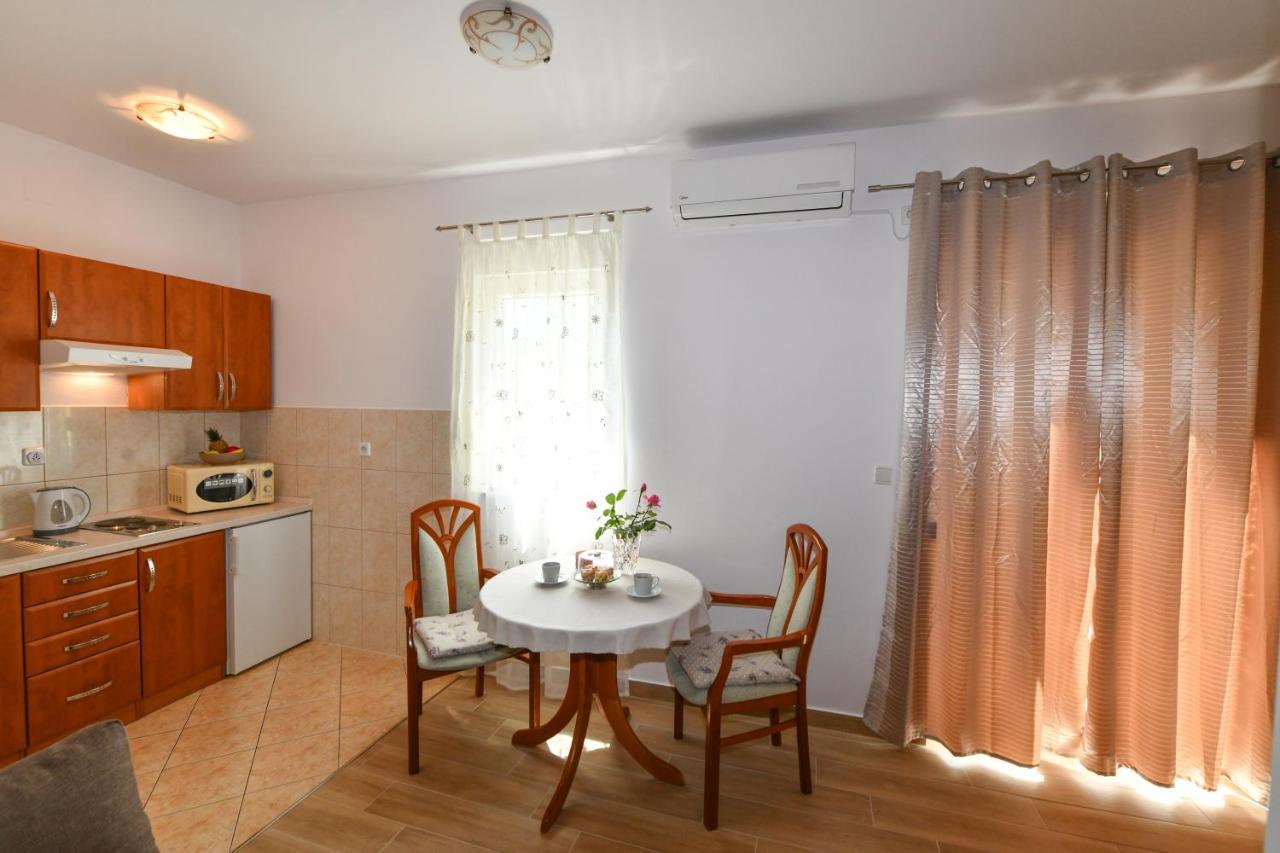 Apartments Vila Miranda โวดีเซ ภายนอก รูปภาพ
